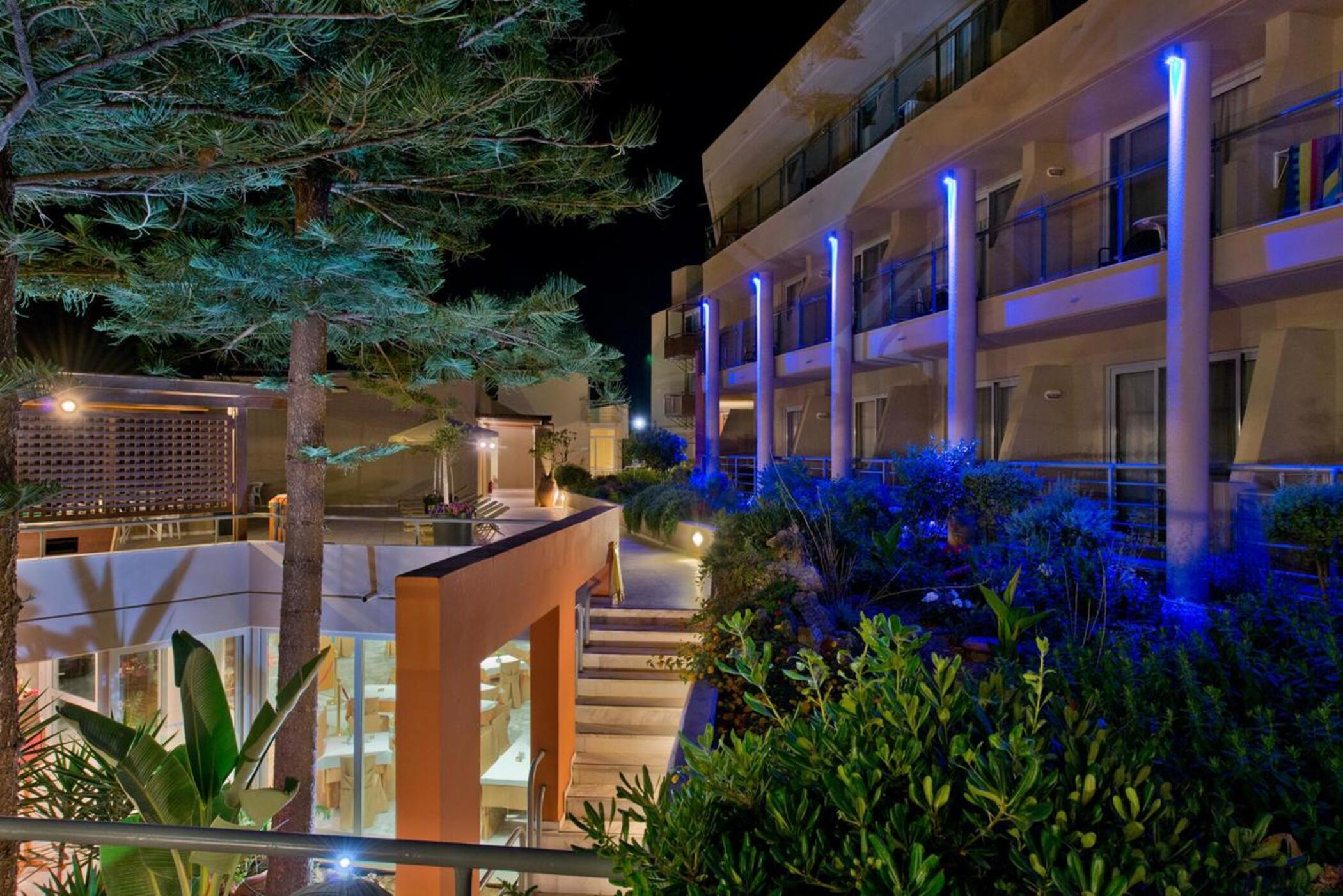 Minos Hotel Rethymno Exteriör bild